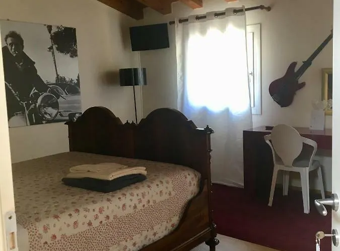 Casa Mia - In Privato - Bed and Breakfast 4*